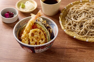 海老天丼と自家製二八そば