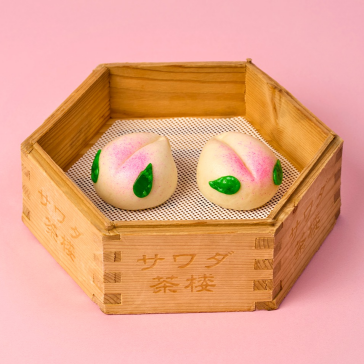 蓮の実あんの桃まんじゅう