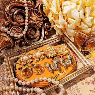 Vintage Jewelry