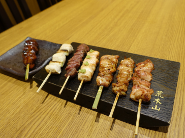 おまかせ七種盛り合せ（特級串入り）