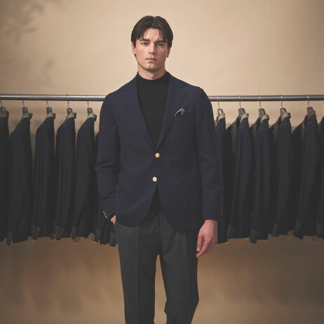 皆さま大好きな【紺ブレ】が入荷しております