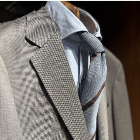 【スーツ派の新定番】妥協しない夏用スーツ